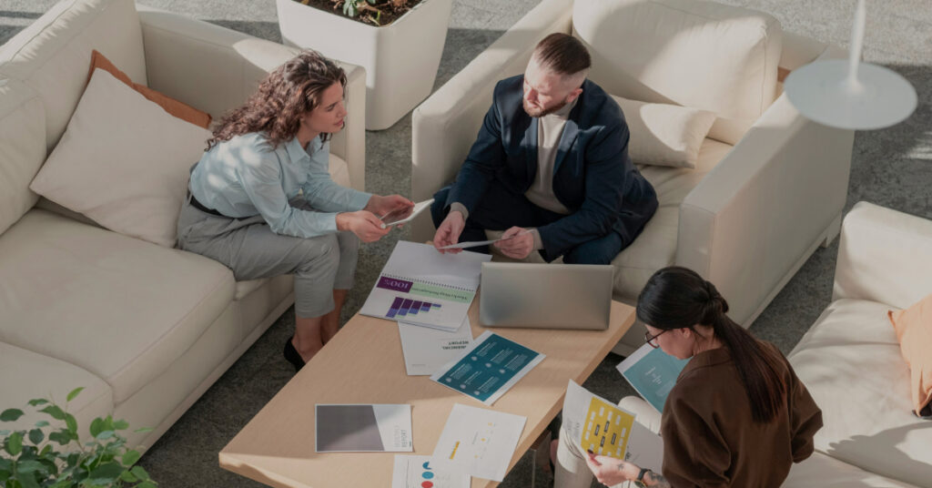 Who need a business bank account?